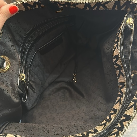 Michael Kors Vintage Canvas Tote - Picture 2 of 11